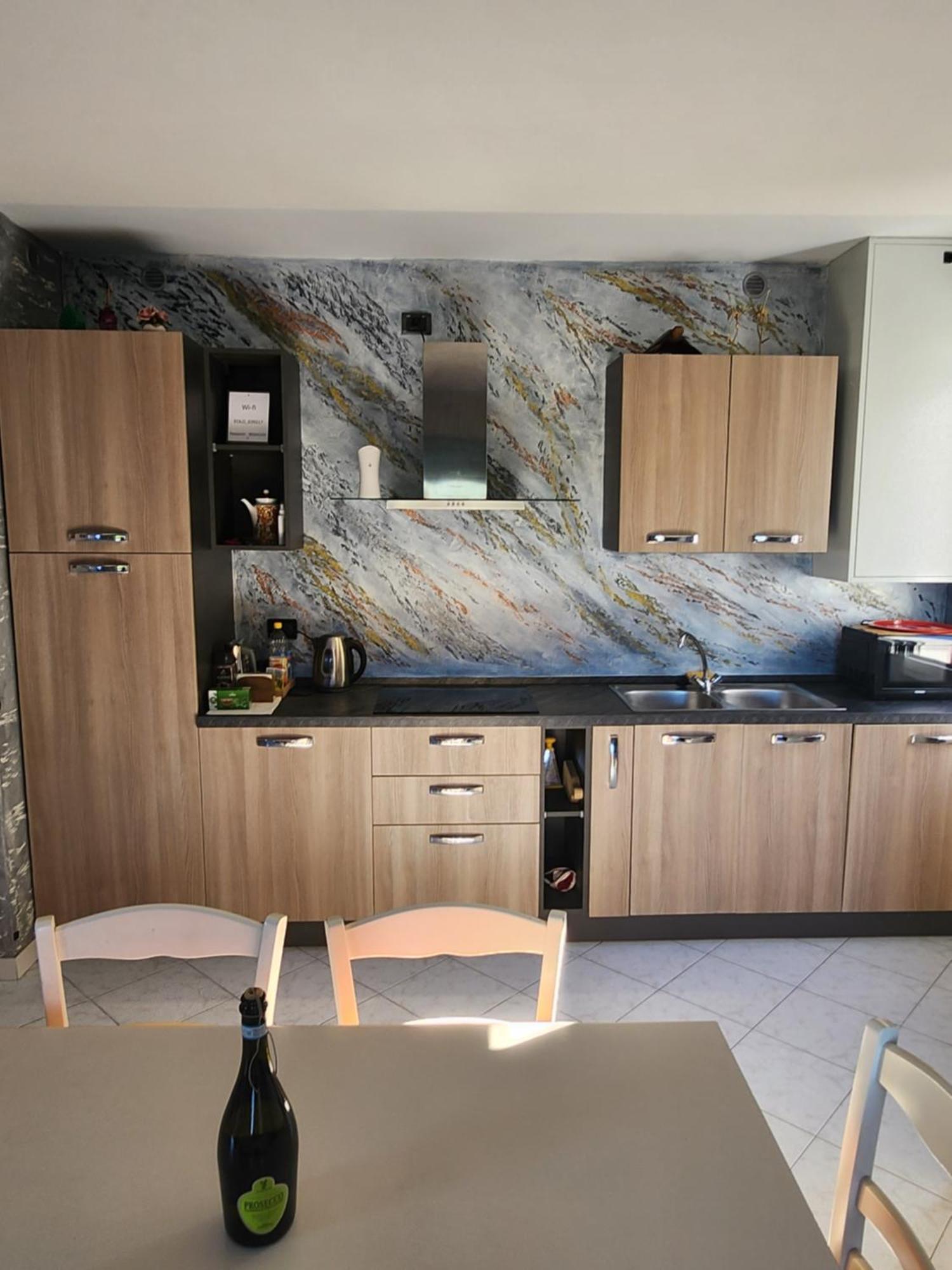 Kidonia - Iseo Lake Apartmens Sale Marasino Esterno foto